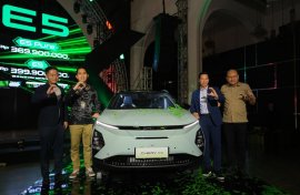 'The Futuristic Reborn' Chery C5 dan E5 Resmi Menyapa Publik Tanah Air