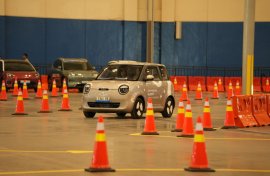 Pengalaman Baru, Semua Pengujung GJAW 2025 Bisa Merasakan New Indoor EV Test Drive