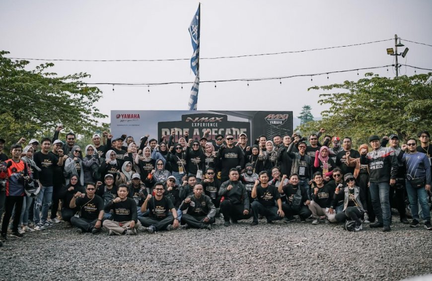 Pecah! 320 Riders Yamaha Banten Ramaikan HUT 10 Tahun NMAX di Pantai Carita