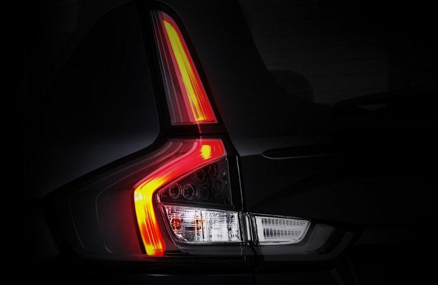 Suzuki Siap Luncurkan New XL7 Hybrid Alpha Kuro, SUV Tangguh Serba Hitam