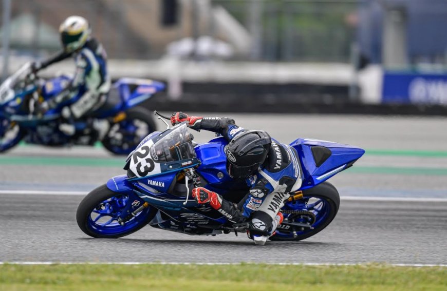 Pembalap Yamaha Indonesia Sabian Fathul Ilmi Bikin Kejutan di Yamaha R3 BLU CRU Asia-Pacific Championship