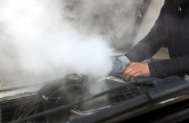 Jangan Tunggu Mogok, Ini Ciri Radiator Mobil Mulai Rusak