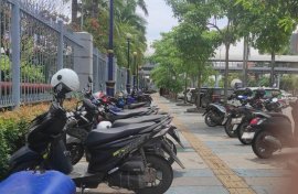 Parkir di Trotoar Bisa Diderek dan Didenda Rp250 Ribu, Ini Aturan Lengkapnya