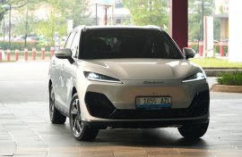 LEPAS Bongkar Rahasia Stabilitas E4 EV, Diklaim Tetap Nyaman di Jalan Bergelombang