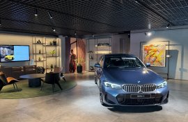 BMW Astra Sulap Showroom Jadi Galeri Seni, Pajang 18 Lukisan Seniman Indonesia