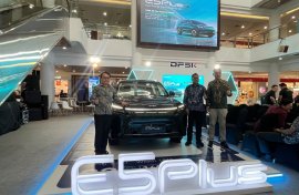 DFSK E5 Plus Mengaspal di Batam, Harga Promo Rp479 Juta