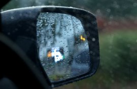Blind Spot Jadi Ancaman Tersembunyi, Ini Cara Kerja Fitur BSW-LCA di Mobil Mitsubishi
