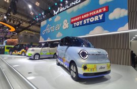 Bukan Cat, Ini Cutting: Rahasia di Balik Body Wrap Wuling Aira EV Toy Story dan Daihatsu Rocky di GIIAS 2026