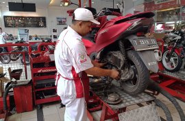 Promo GEBYAR Honda di 293 AHASS, Servis Motor Dapat Potongan hingga Rp20 Ribu