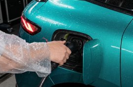 LEPAS E4 EV Dibanderol Rp349 Juta, Baterai Berstandar IP68/IPX9K