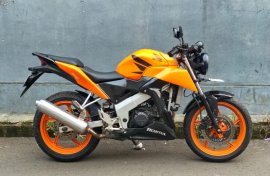 Usung Konsep Naked Bike, Tampang Baru Honda CBR150R (CBU) Lebih Sangar