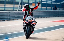 Marco Bezzecchi Bawa Aprilia Racing Catat Kemenangan Kelima Beruntun di MotoGP 2026