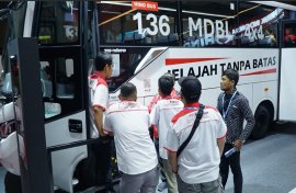 Hadirkan Bus 136 MDBL 4x4, Booth Hino di GIICOMVEC 2026 Diserbu Bismania Community
