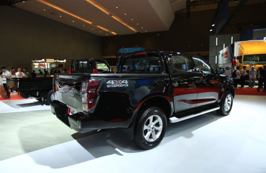 Isuzu Perkenalkan D-Max Rodeo Terbaru di GIICOMVEC 2026, Mobil Pekerja Keras Tambang