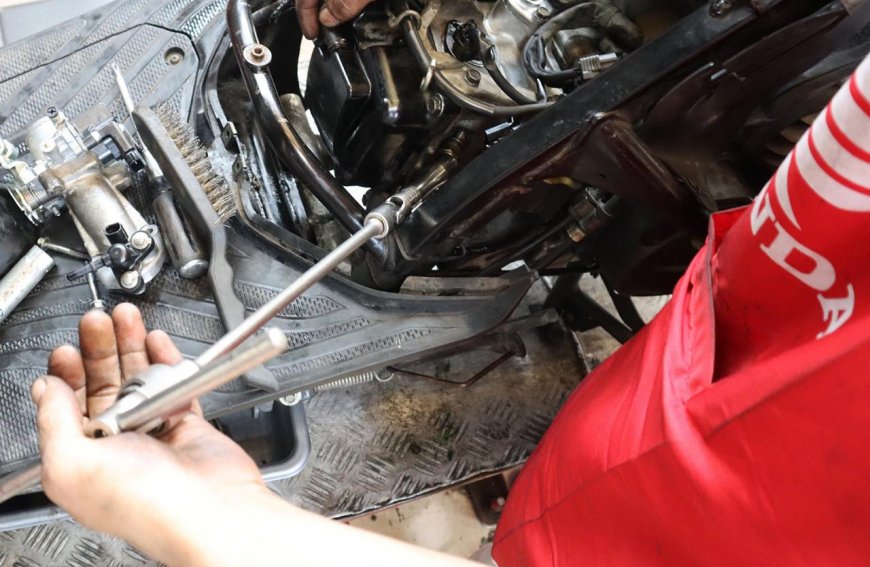Gas Dibejek Tapi Motor Tetap Loyo, Bisa Jadi Biang Keroknya Busi