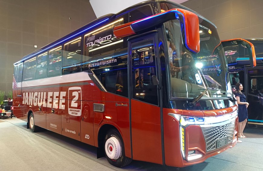 Mercedes-Benz Bus Panen Order di Tengah Lesunya Pasar Bus Nasional