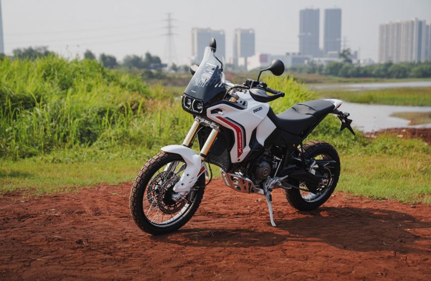 Ducati DesertX V2 Resmi Mengaspal di Indonesia, Simak Spesifikasinya
