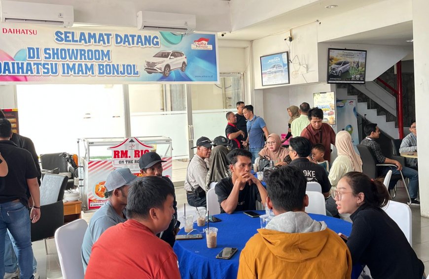 Kumpul Sahabat Serentak Daihatsu Ramaikan Ratusan Outlet, Promo Mobil hingga Ayla Modifikasi Jadi Daya Tarik