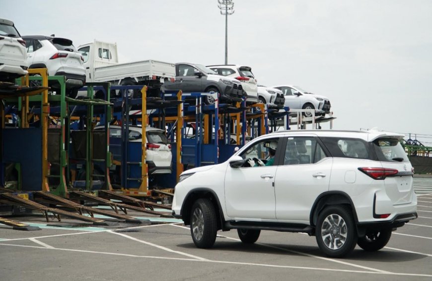 Tipe SUV Mendominasi, Ekspor Toyota Tembus 300 Ribu Unit Sepanjang Tahun 2025