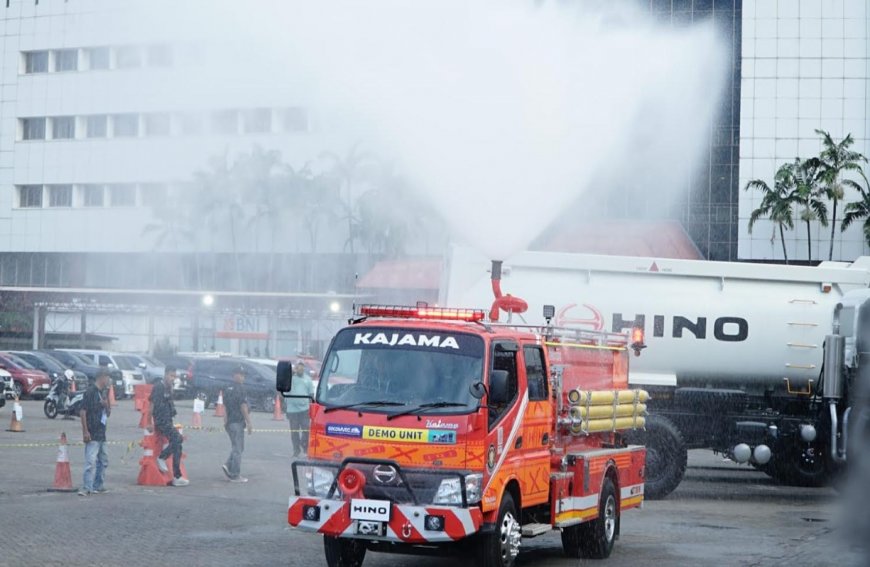 Hino 300 Series, Unit Pemadam Kebakaran Kapasitas 3.000 Liter Sedot Perhatian di GIICOMVEC 2026